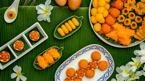  Just Desserts: An Illustrated Guide to Thai Sweet Treats - A Delicious Journey Through the Aromatic World of Thai Desserts